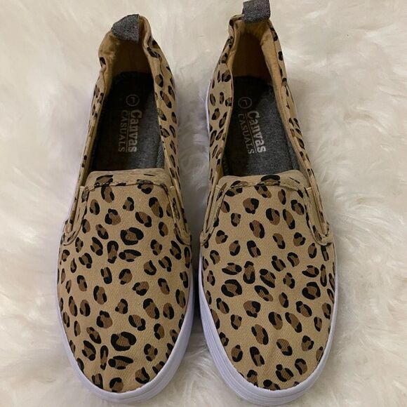 Leopard Print Slip-On Shoes, Size 7 - Picture 5 of 5